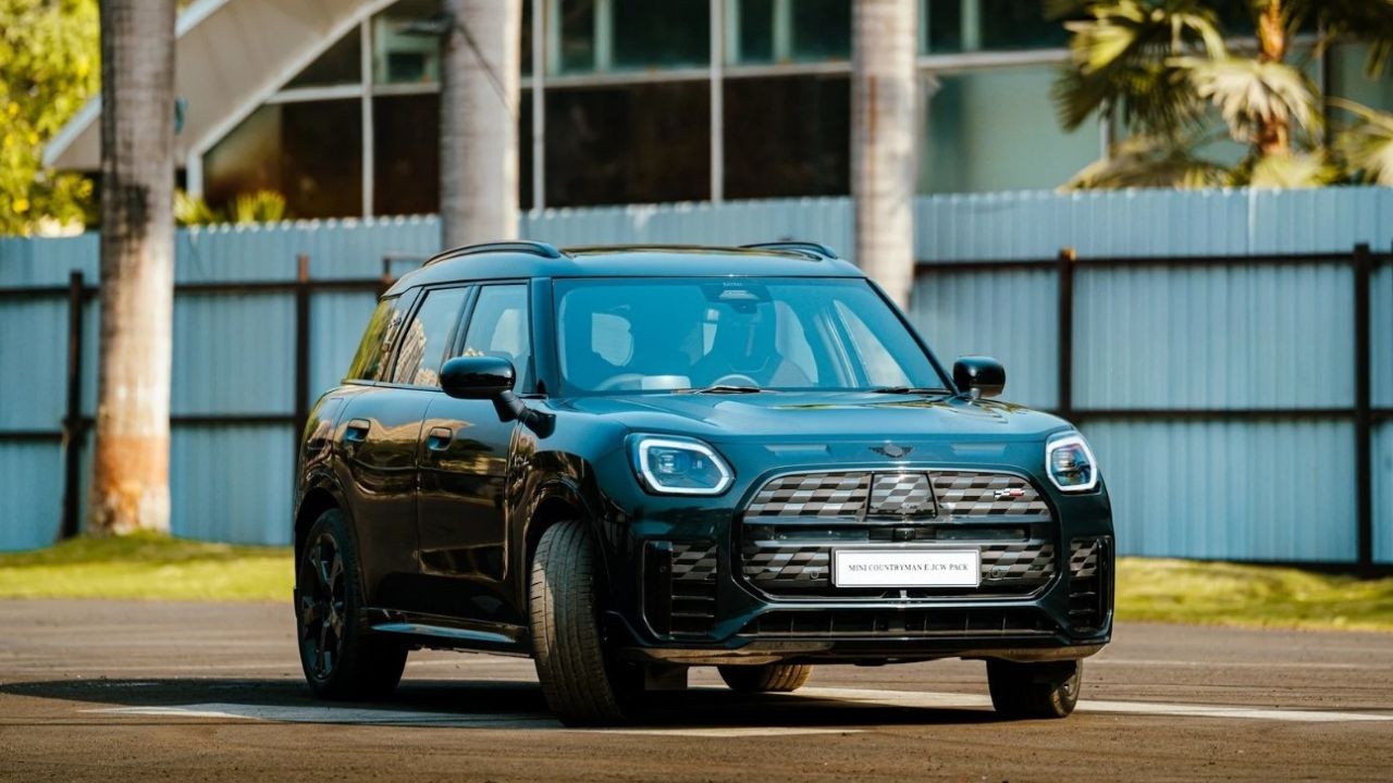 1749214192-Mini Countryman E John Coo